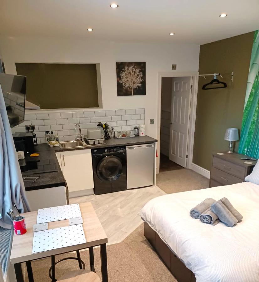 Contemporary 1 Bed Studio For Comfy Stay In Wigan Exterior foto